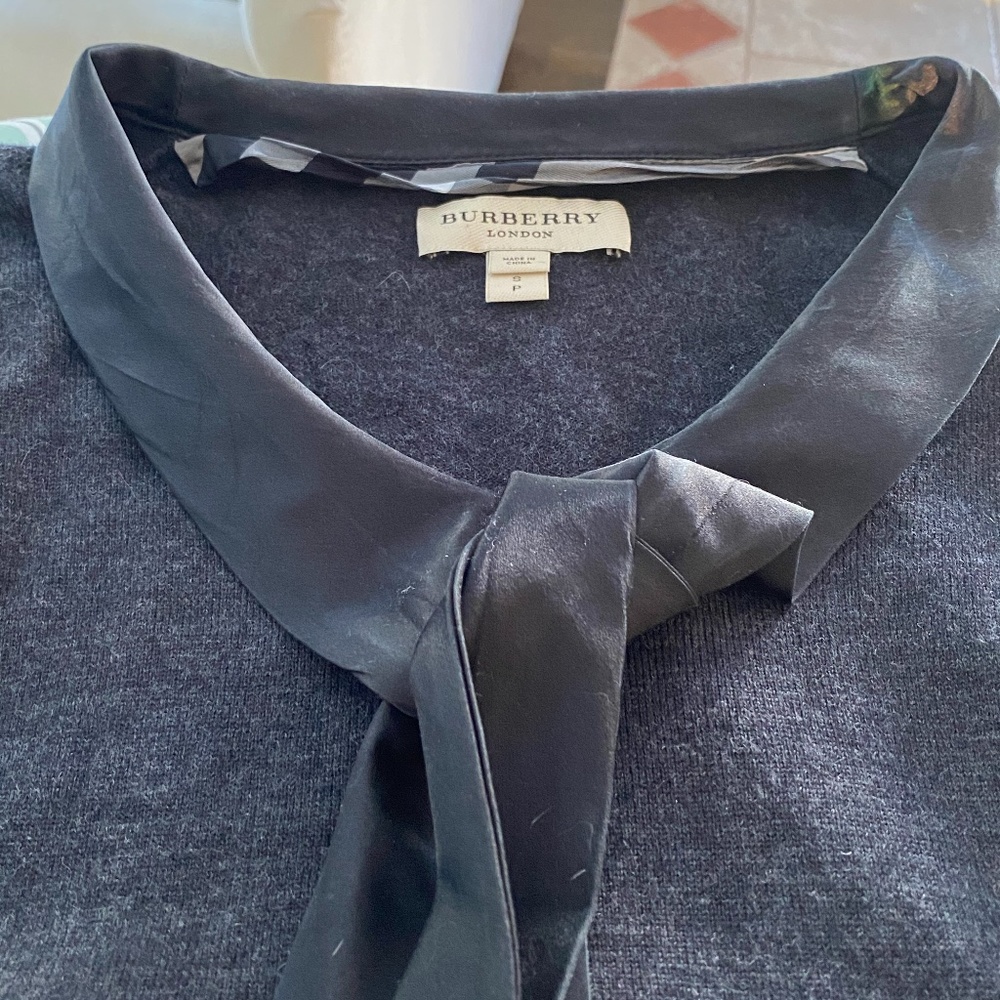 Burberry Sweater - Picture 5 of 5